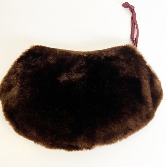 Vintage 40s Glam Luxury Beaver Fur
Clutch Hand Warmer Muff Handbag Bag
Evening - Picture 2 of 11